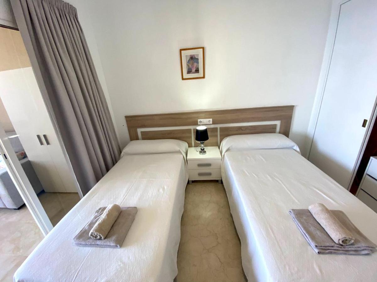 Apartamento Torre Levante, Primera Linea De Playa Benidorm Eksteriør bilde