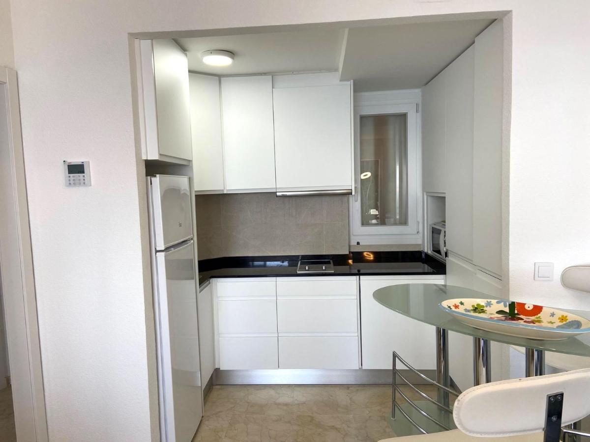 Apartamento Torre Levante, Primera Linea De Playa Benidorm Eksteriør bilde